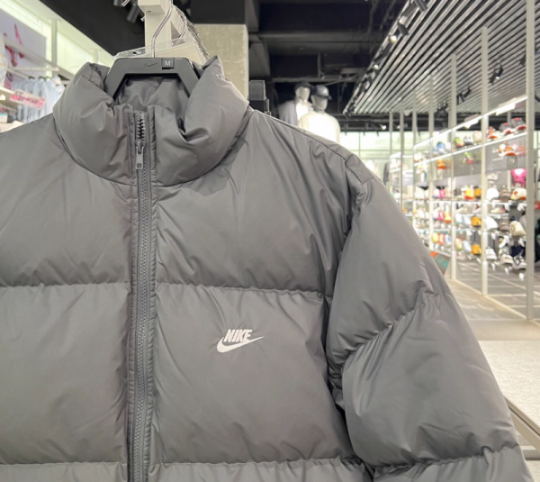 오픈마켓 우리들쇼핑,나이키 스포츠웨어 클럽 맨즈 써마 핏 다운 패딩 재킷 IB2976-010
