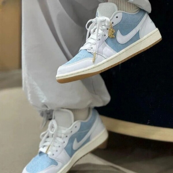 오픈마켓 우리들쇼핑,나이키 에어조던 1 로우 스니커즈 커플화 운동화 HQ2004-400