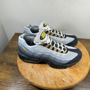나이키 언디핏 에어맥스 95  스포츠화 런닝화 맨즈 블랙 옵티 옐로우 운동화 IB4523-002