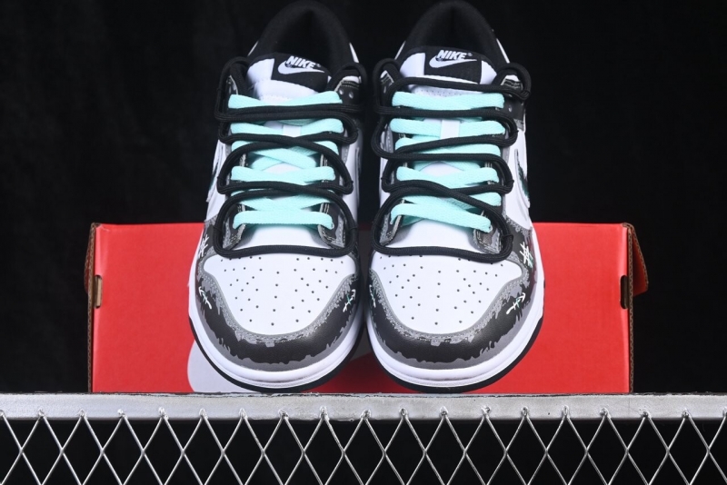 나이키 NIKE 덩크 로우 그래피티 스니커즈 그레이 DD1391-100 상세 이미지 2