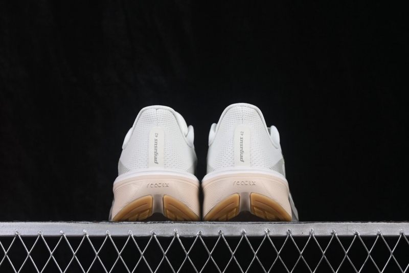 나이키 NIKE 에어줌 페가수스 러닝화 화이트 IB1873-020 상세 이미지 4
