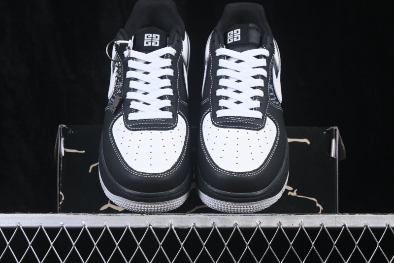 나이키 NIKE 에어포스 1 로우 블랙 화이트 운동화 RJ1988-004 상세 이미지 3