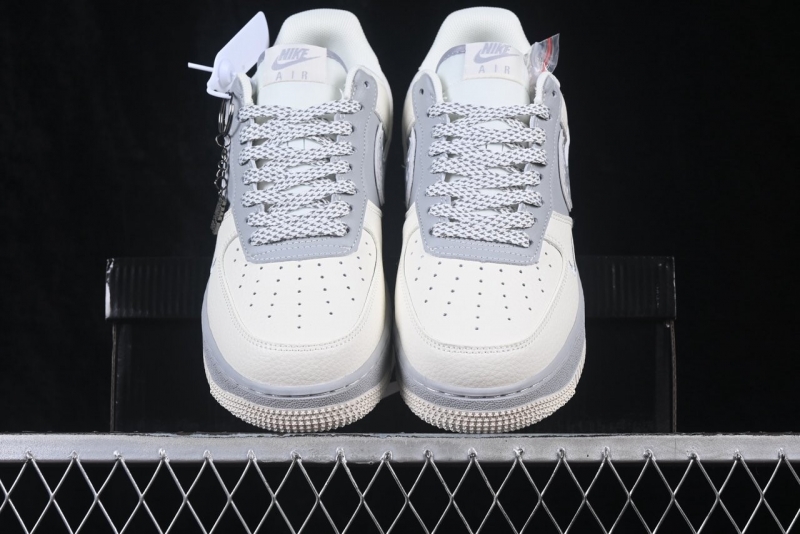 나이키 NIKE 에어포스1 로우 화이트 그레이 운동화 DN9688-142 상세 이미지 2