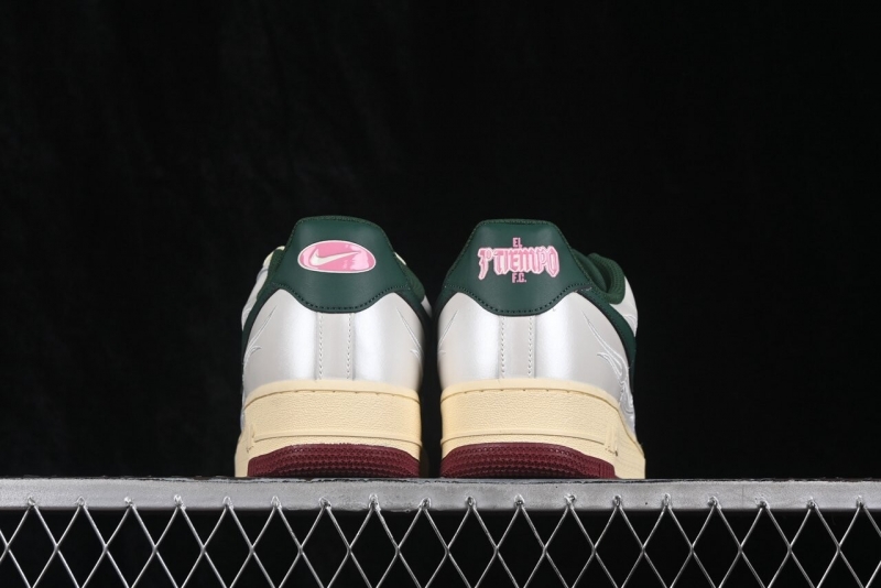 나이키 NIKE 에어포스1 로우 화이트 그린 플레임 스니커즈 IR5896-030 상세 이미지 4