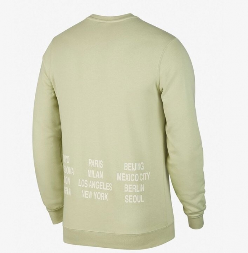 나이키 NIKE 스포츠웨어 멀티 로고 맨투맨 라이트그린 DV7381-371 상세 이미지 1