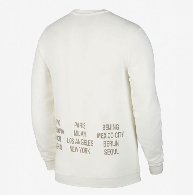 나이키 NIKE 스포츠웨어 로고 크루넥 맨투맨 아이보리 DV7381-133 상세 이미지 1