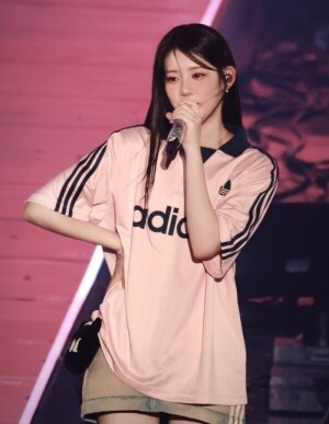 아디다스 칼라드 골리 탑 우먼스 반팔 져지 티셔츠 JX8982