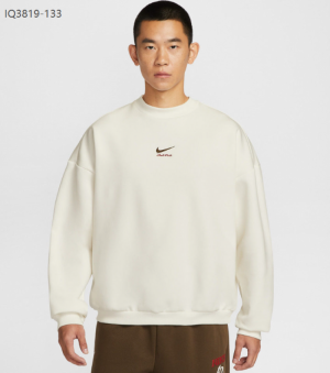 나이키 스탠다드 이슈 써마 핏 바스켓볼 플리스 크루넥 맨투맨 IQ3819-133