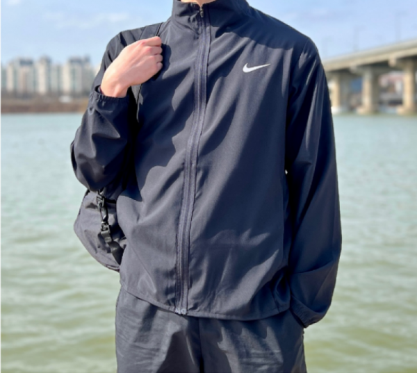 오픈마켓 우리들쇼핑,나이키 남성 경량 드라이핏 집업 러닝 자켓 스포츠 얇은 점퍼 YJ2801