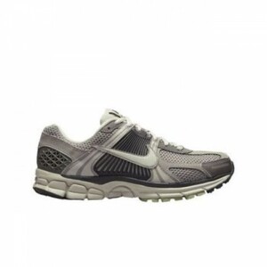 나이키 줌 보메로 5 러닝화 FB8825 001 코블스톤